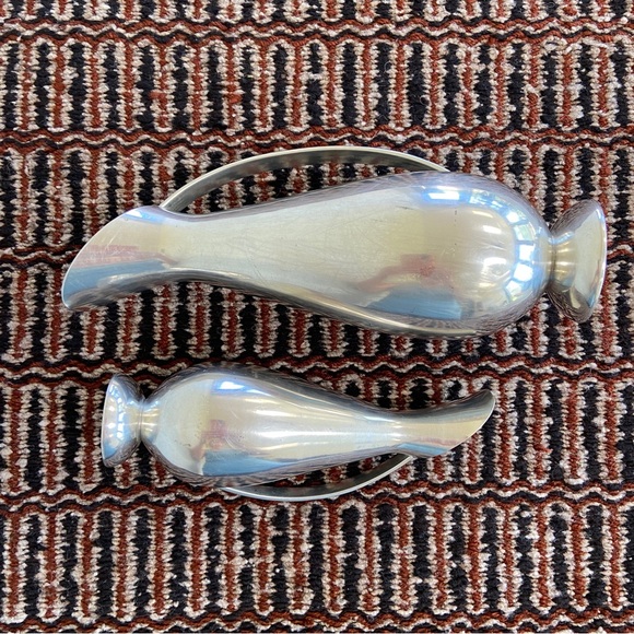 4/$16 Set of 2 Vintage Banka Tin Pitchers by John Wu 1959 - Picture 3 of 5